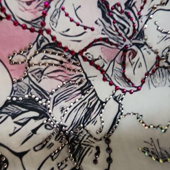 Nwot! Custom diamond tshirt skulls - Picture 9 of 12